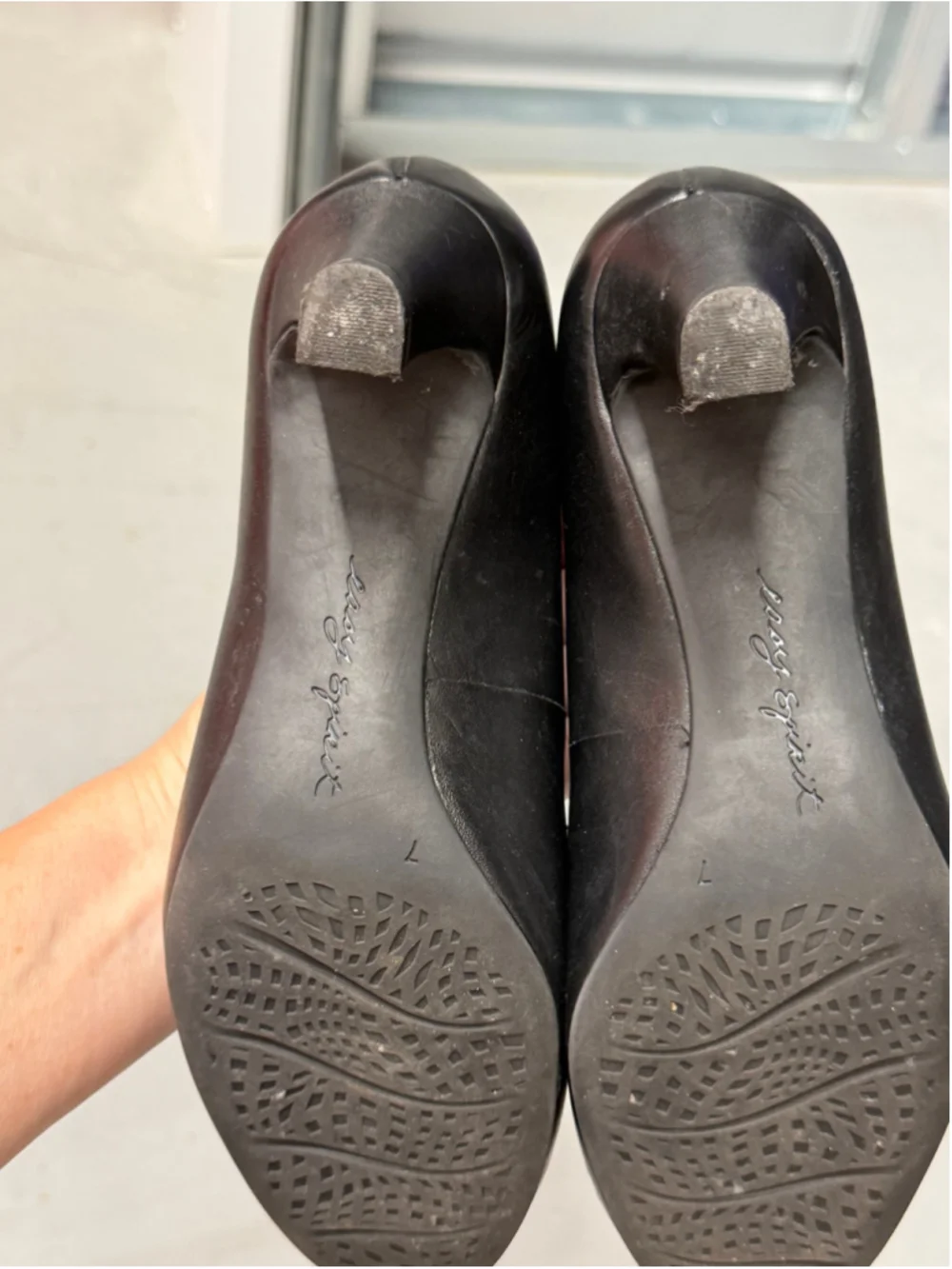Easy Spirit Black Gold Mary Jane Heels Size 7W